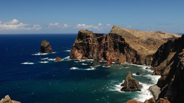 Steilküste im Norden der Insel Madeira