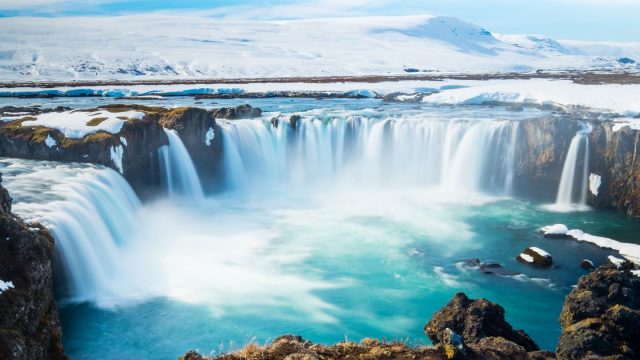 Der Wasserfall Godafoss auf Island